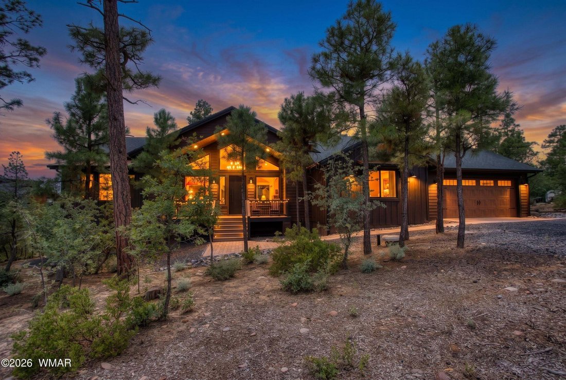 Show Low, Arizona, United States 2 - 18572856