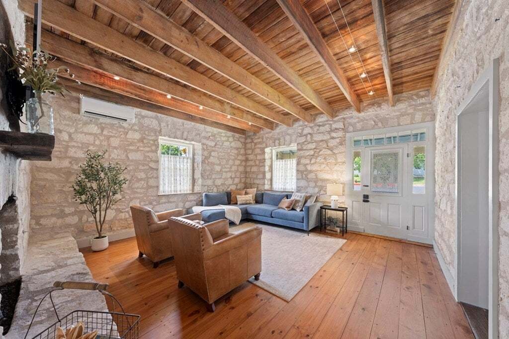 House in Fredericksburg, Texas, United States 3 - 18576026