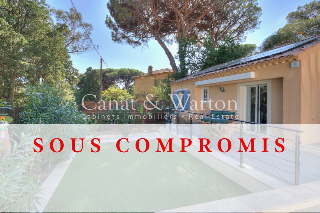 Villa in Nord, Cavalaire-sur-Mer, France 1 - 16631242