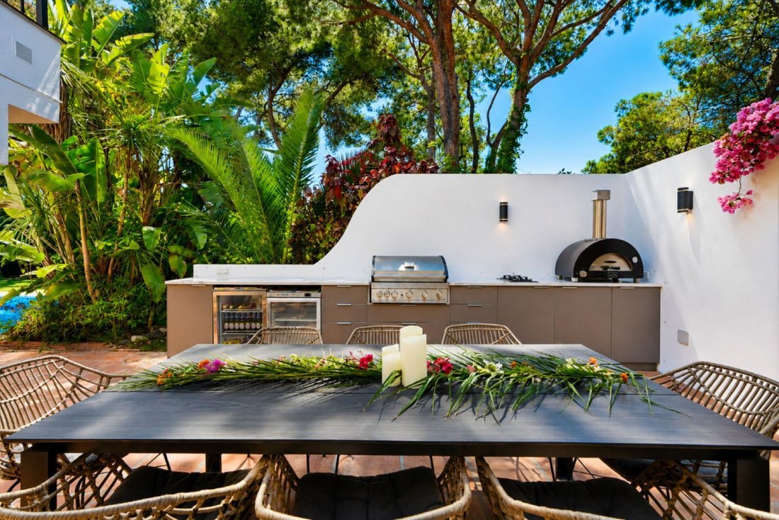 Villa in Elviria-Cabopino, Marbella, Spain 4 - 18576295