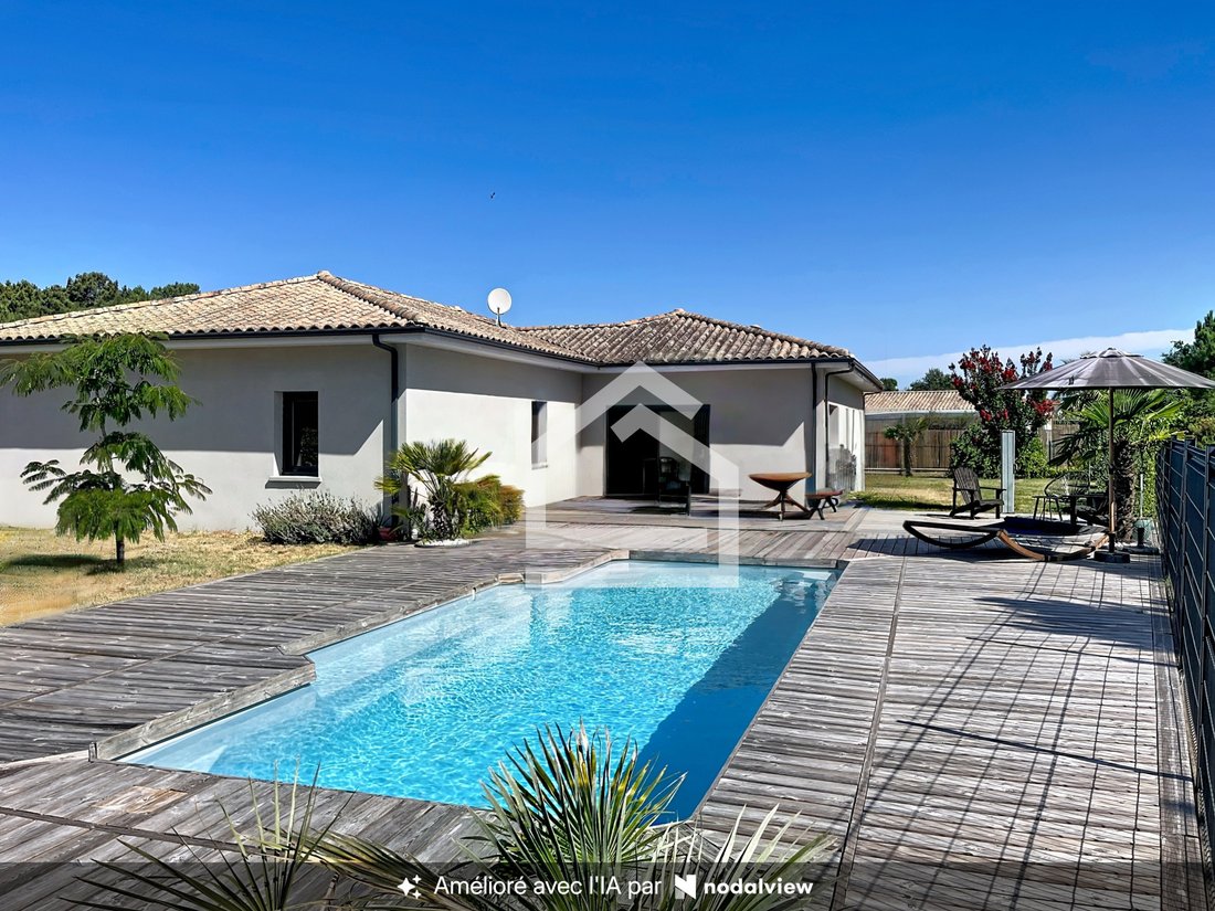 House in Hourtin, Nouvelle-Aquitaine, France 1 - 18574755