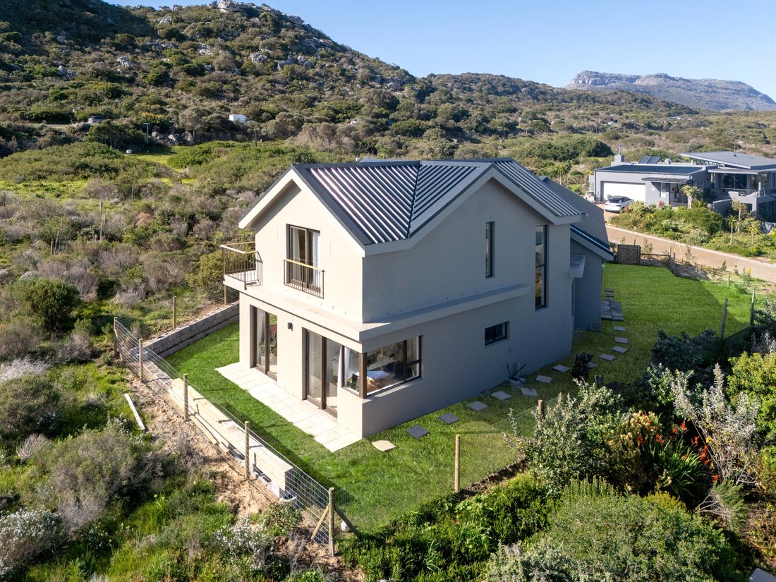 Estate in Crofters Valley, Cape Town, Western Cape 1 - 18575288