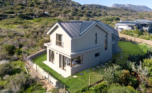 Estate in Cape Town, Western Cape, South Africa 1