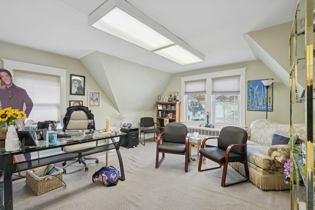 House in Smithtown, New York, United States 2 - 16747109