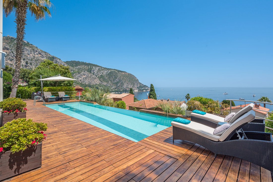 Villa in Èze, Provence-Alpes-Côte d'Azur, France 1 - 18575058