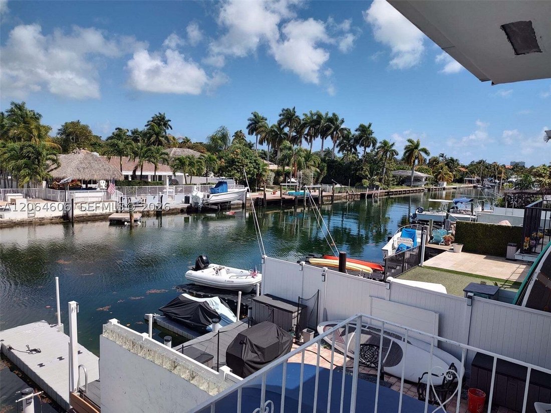 Townhouse in North Miami Beach, Florida, United States 1 - 18576974