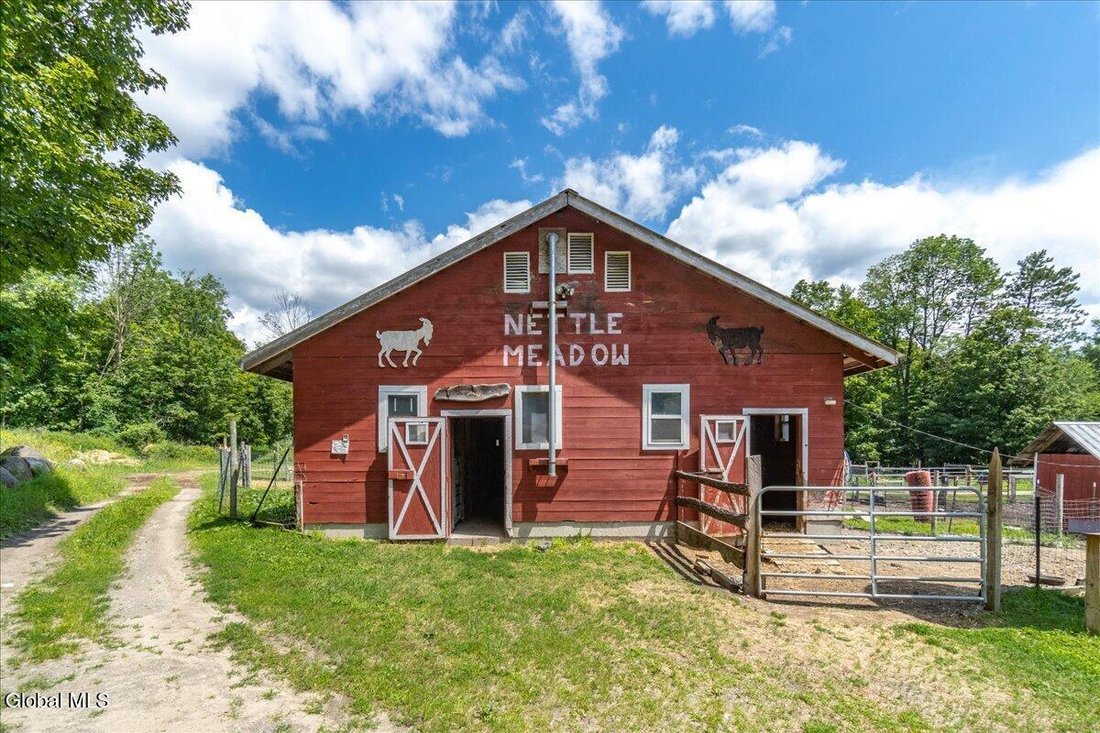 House in Warrensburg, New York, United States 4 - 18574384