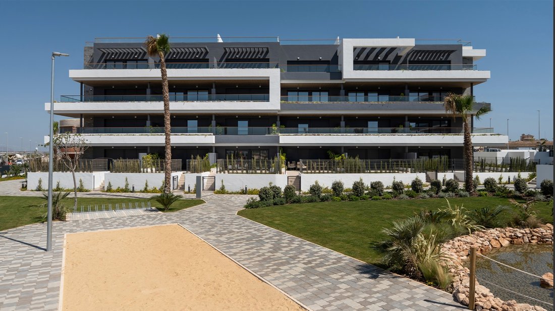 Apartment in Torrevieja, Valencian Community, Spain 4 - 18574321