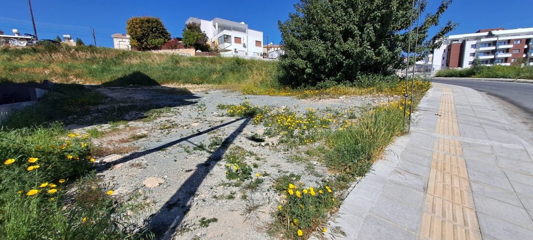 Terrain à Ágios Athanásios, Limassol, Chypre 2 - 16378635