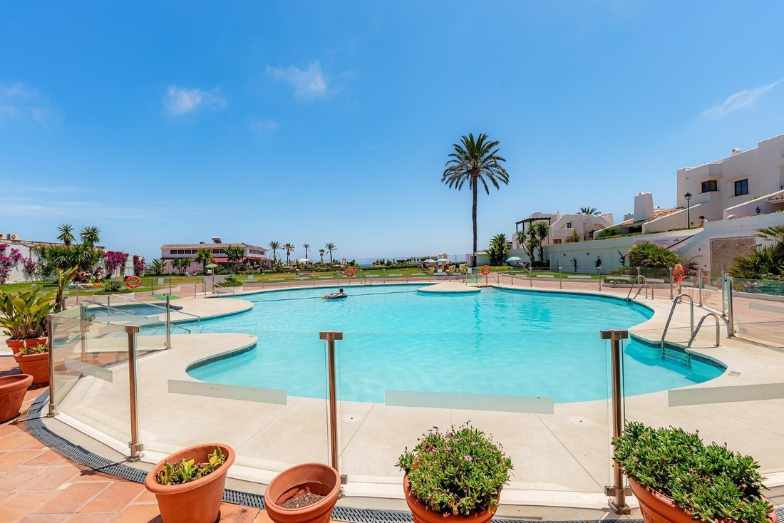 Apartment in Cancelada, Estepona, Andalusia 5 - 18577718