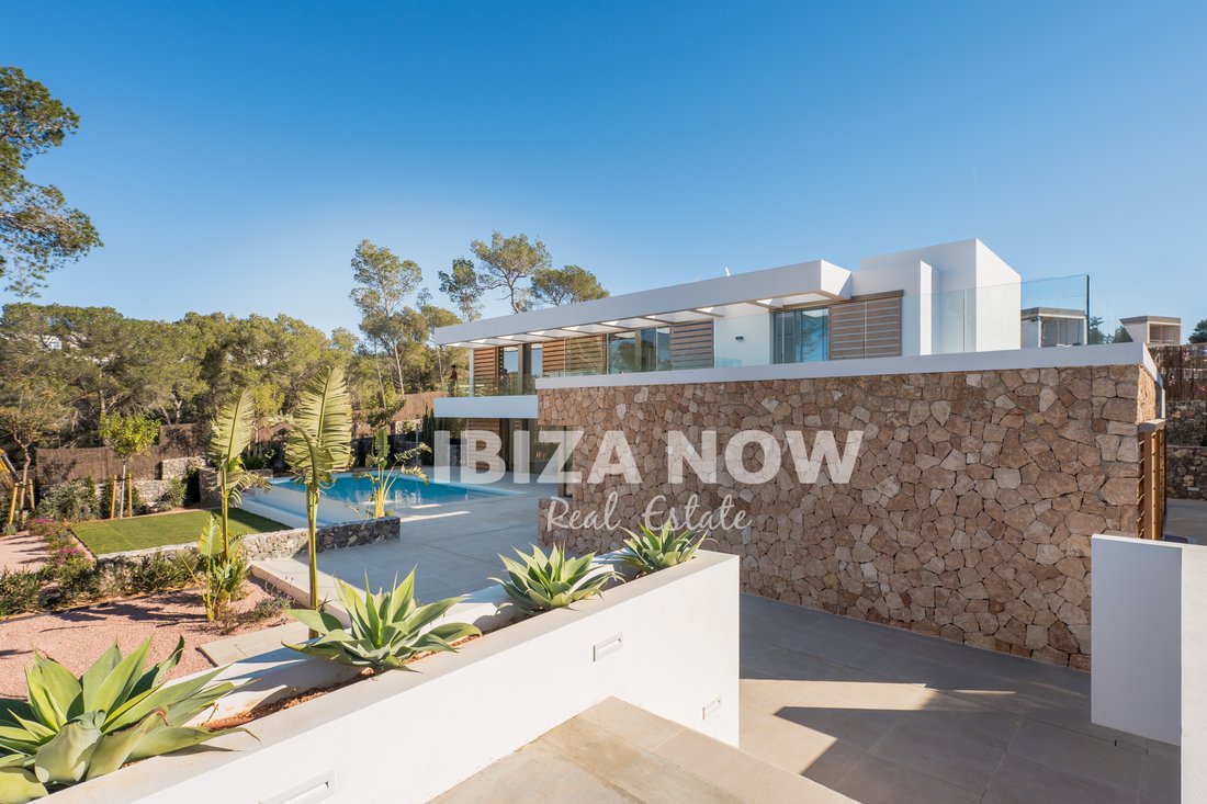 Villa in Can Furnet, Santa Eularia des Riu, Balearic Islands 1 - 18574316