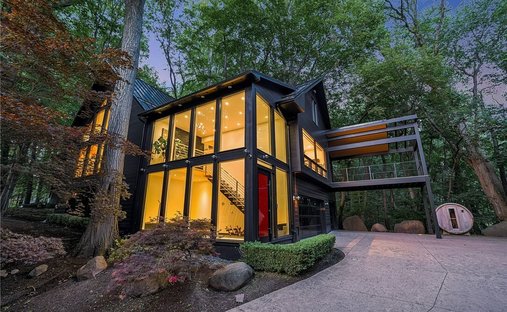 House in East Aurora, New York, United States 1