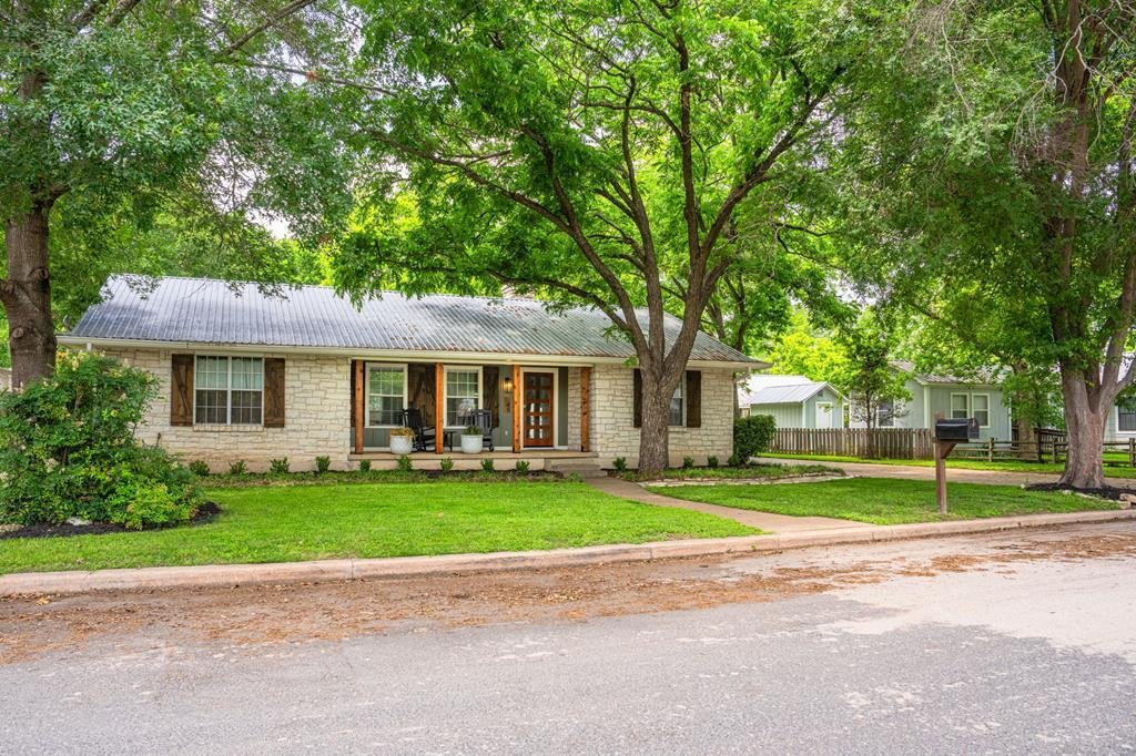 House in Fredericksburg, Texas, United States 1 - 18576007
