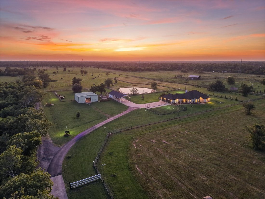 House in Angleton, Texas, United States 1 - 18577681