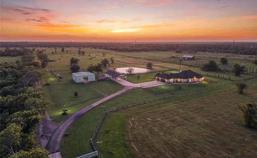 House in Angleton, Texas, United States 1