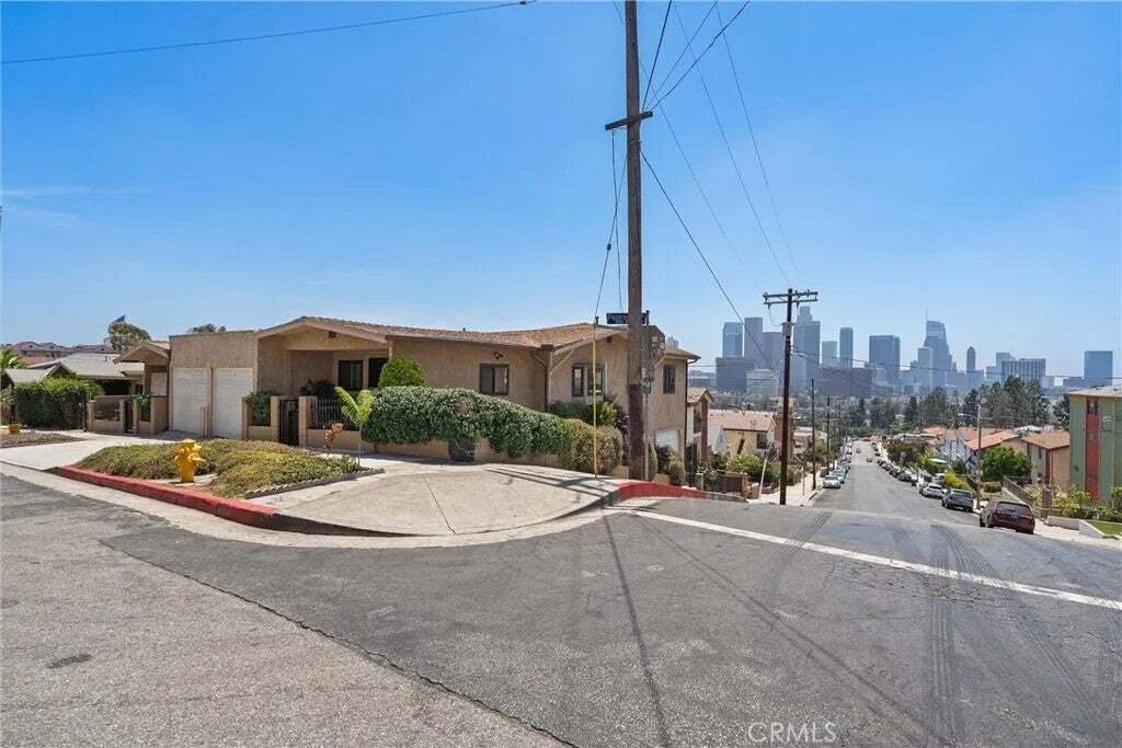 Townhouse in Los Angeles, California, United States 1 - 18577220