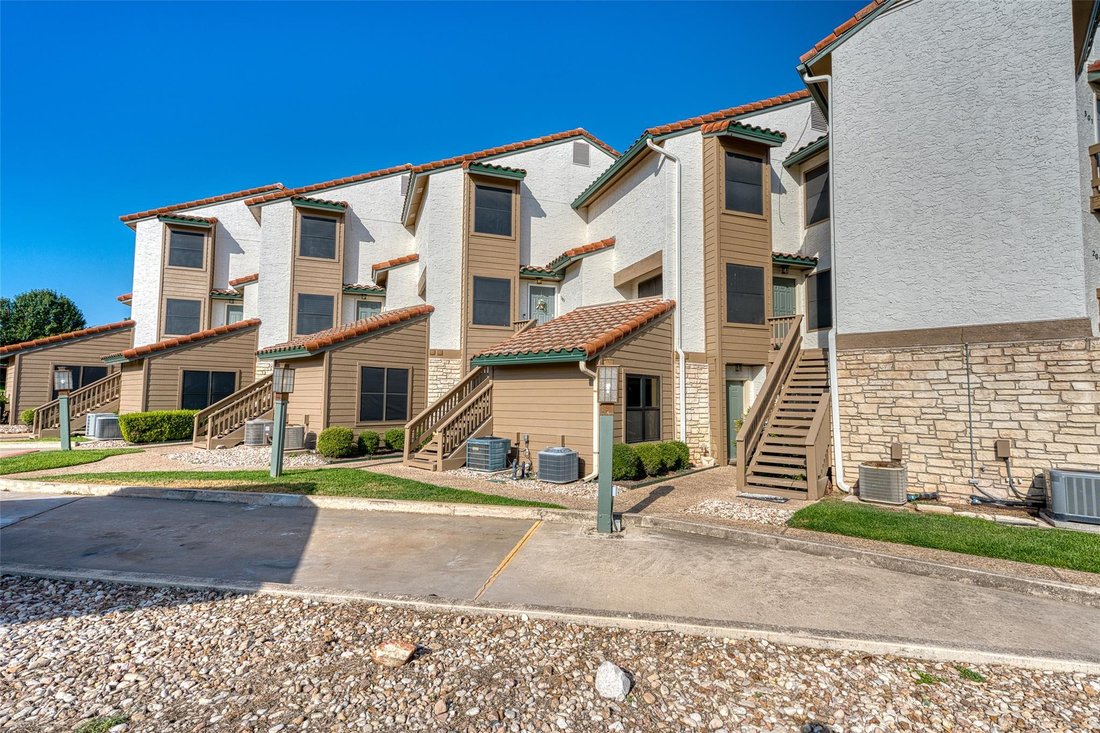 Condo in Horseshoe Bay, Texas, United States 3 - 18577321