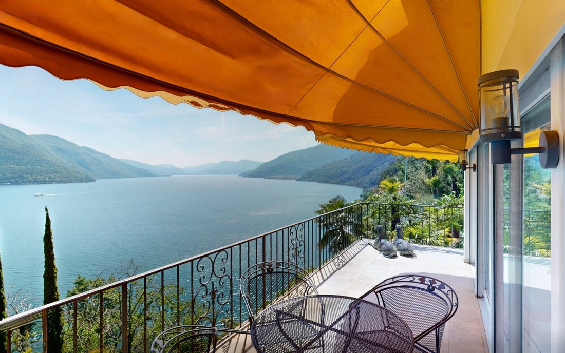 Villa in Brissago, Ticino, Switzerland 1 - 18575835