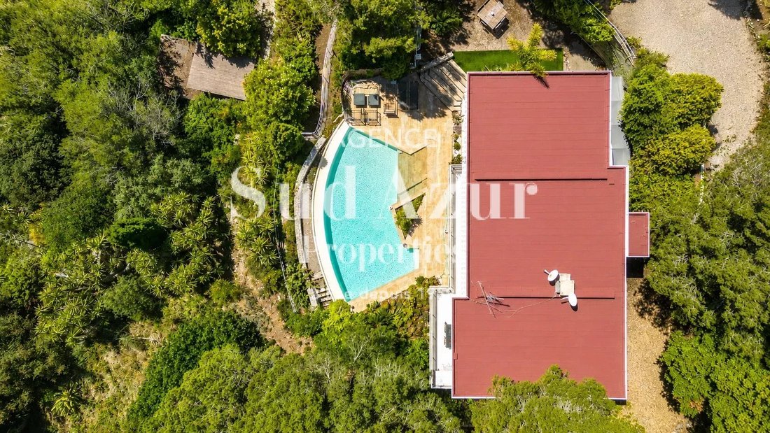 House in Èze, Provence-Alpes-Côte d'Azur, France 3 - 18577949