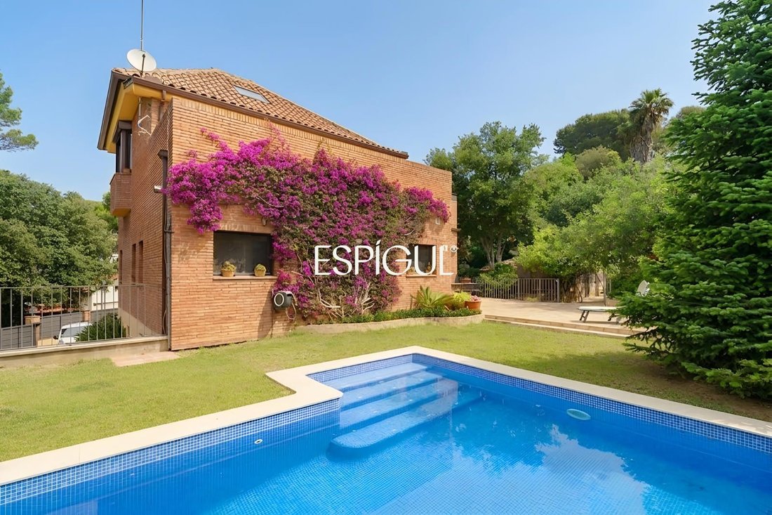 Villa in Sant Cugat del Valles, Catalonia, Spain 2 - 18144295