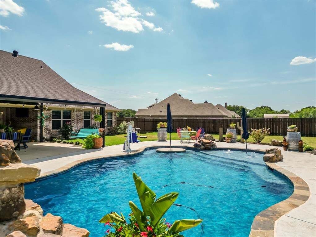House in Millsap, Texas, United States 4 - 17521916