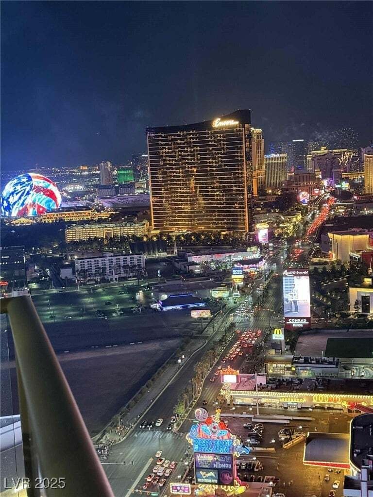 House in Las Vegas, Nevada, United States 3 - 16534685