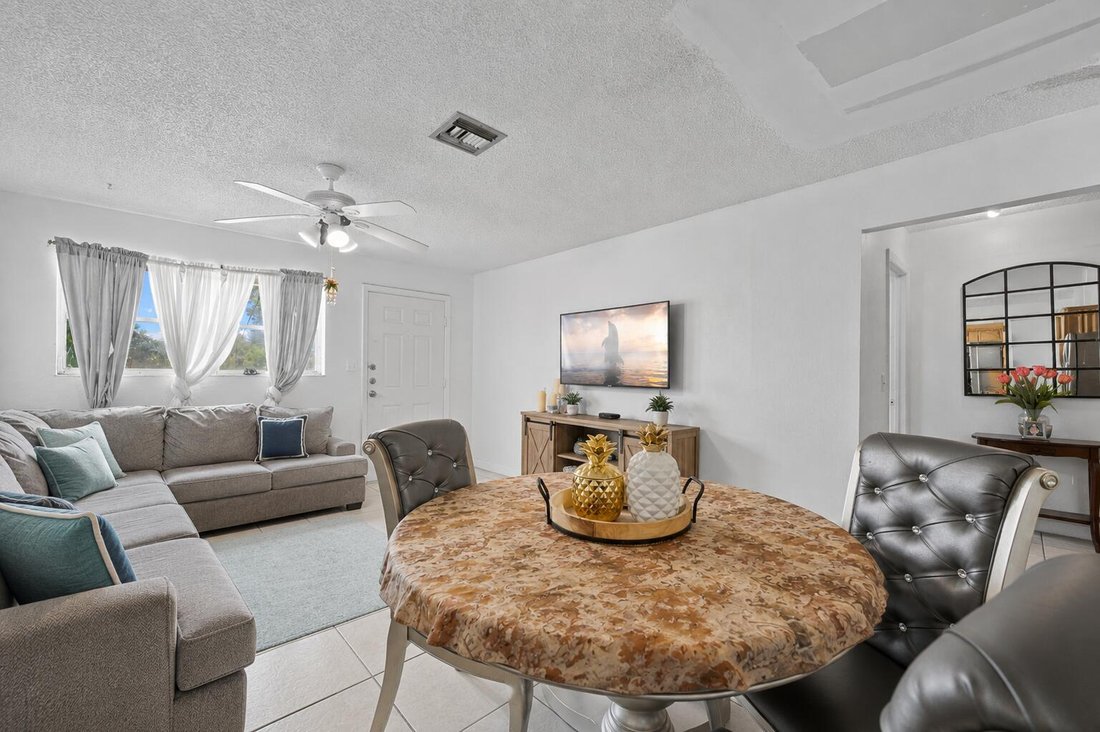 Apartment in Lake Worth, Florida, United States 5 - 18576535