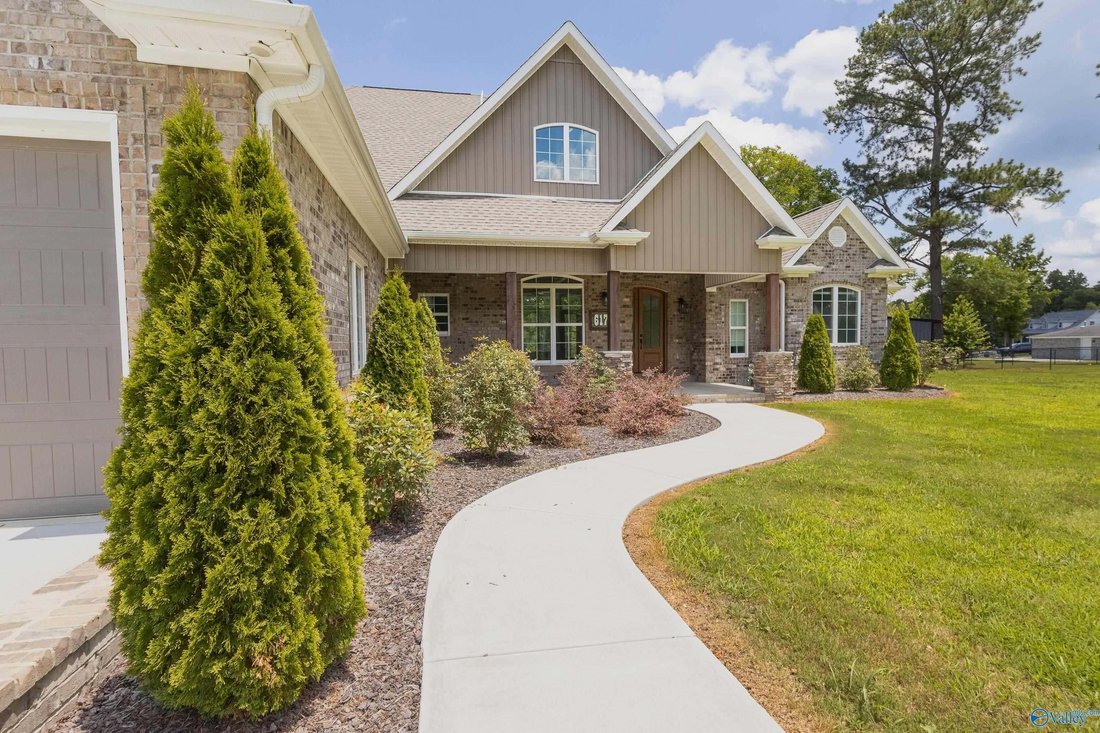House in Florence, Alabama, United States 5 - 18577093