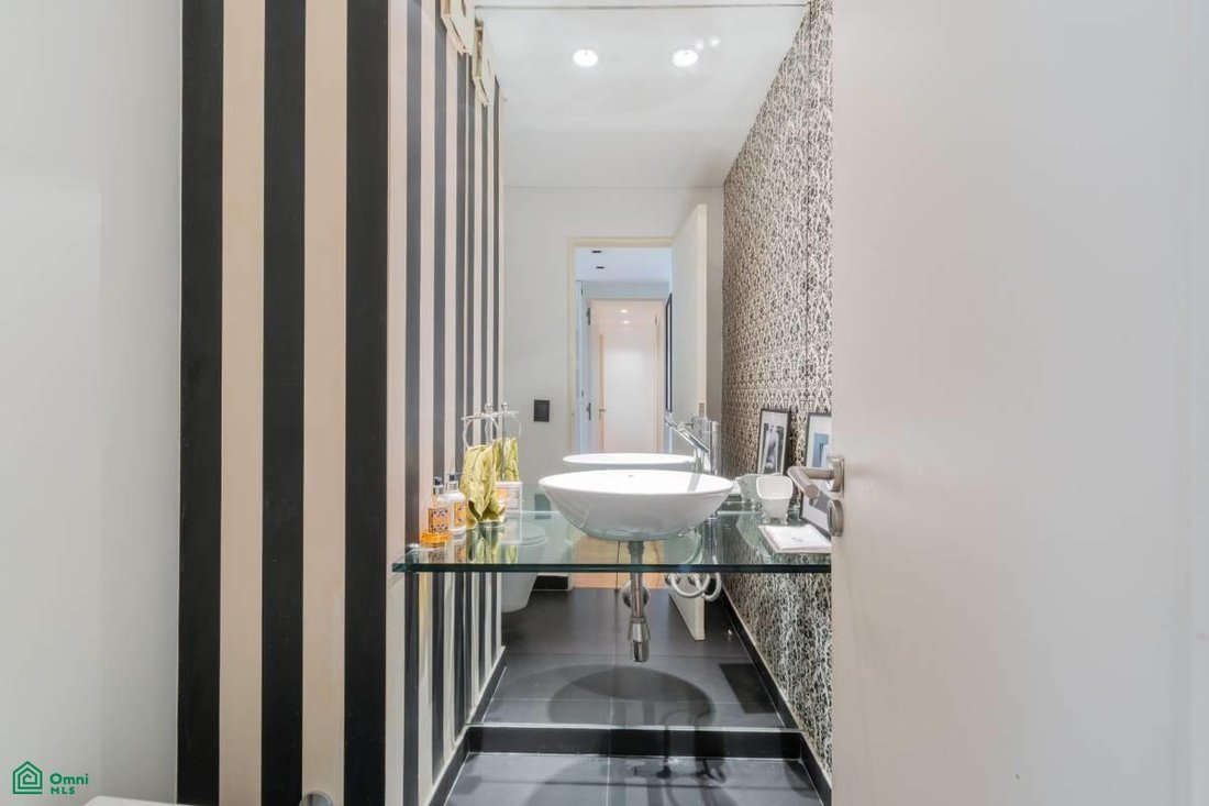 Condo in Buenos Aires, Buenos Aires, Argentina 3 - 17728951