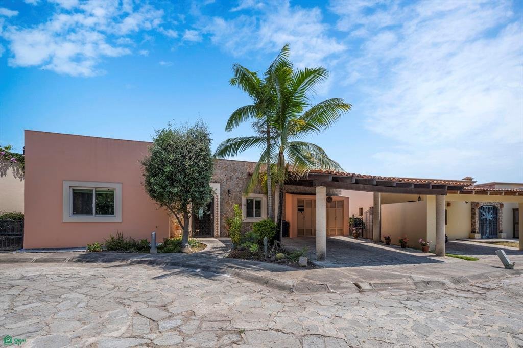 Condo in San Antonio Tlayacapan, Jalisco, Mexico 1 - 17963867