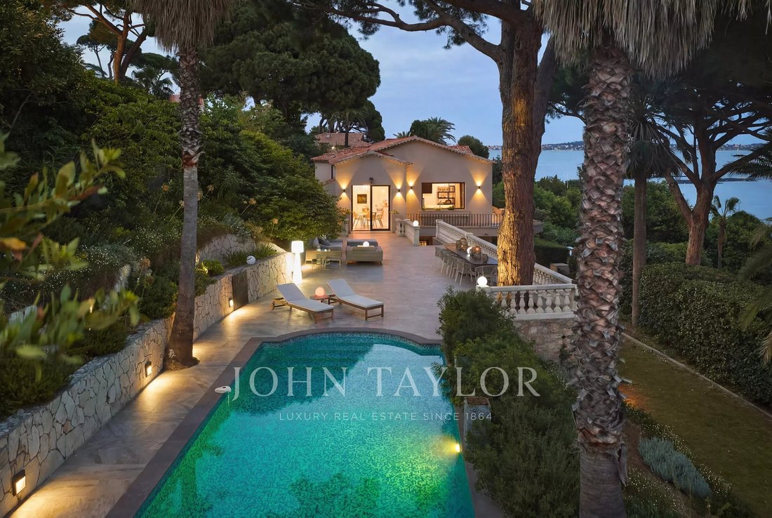 Estate in Cannes, Provence-Alpes-Côte d'Azur, France 1 - 15637957
