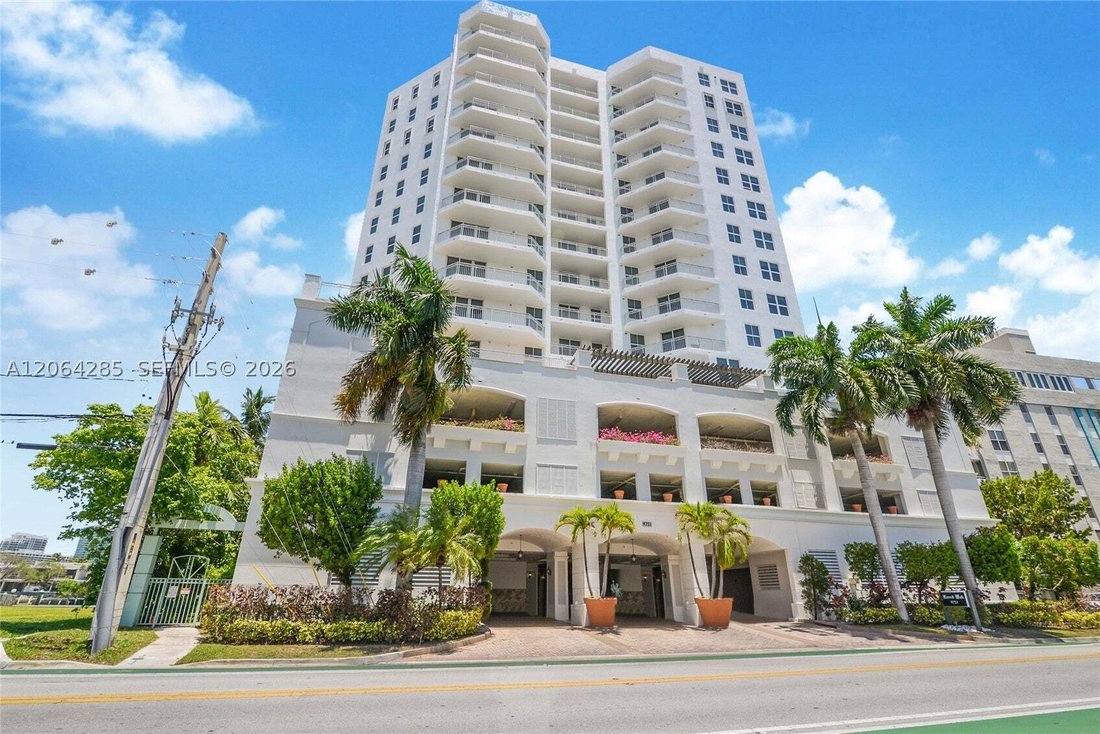 Condo in Bal Harbour, Florida, United States 2 - 18576911