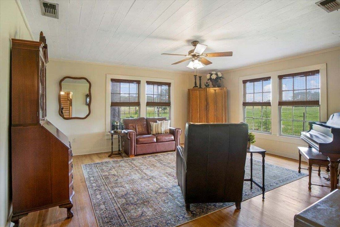 House in Hideaway, Texas, United States 4 - 18575706