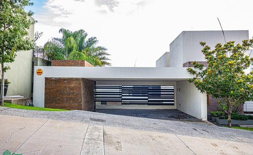 House in San Luis Potosí, San Luis Potosi, Mexico 1