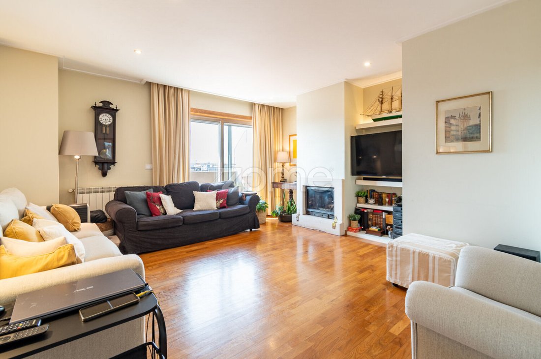 Wohnung in Aguas Santas, Distrikt Porto, Portugal 1 - 18578085