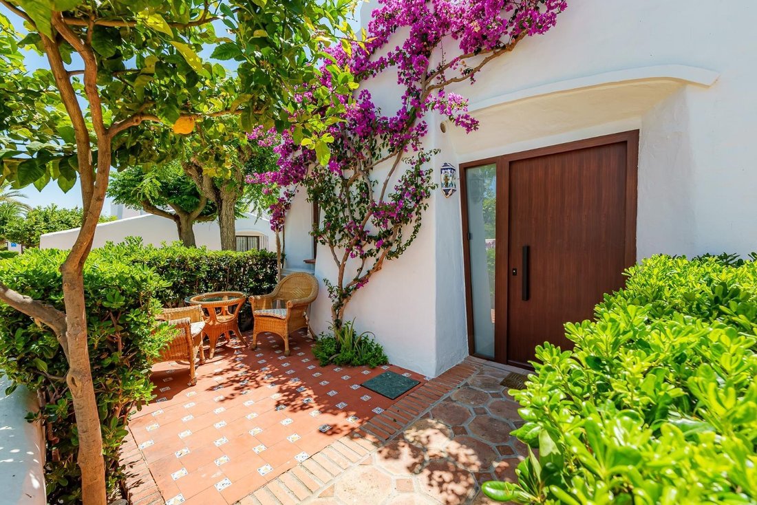 Apartment in Cancelada, Estepona, Andalusia 2 - 18577718