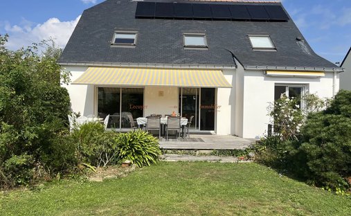 House in Sarzeau, Brittany, France 1