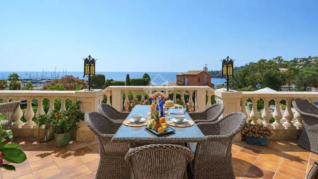 Villa in Théoule-sur-Mer, Provence-Alpes-Côte d'Azur, France 4 - 18575231