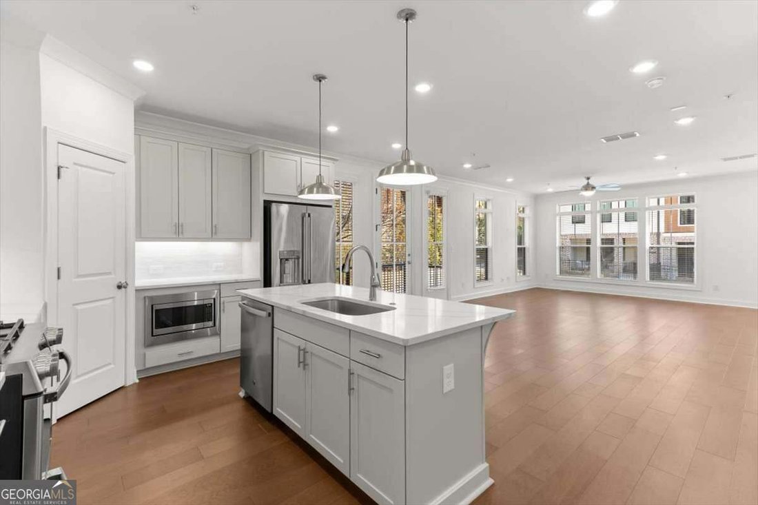 Townhouse in Alpharetta, Georgia, United States 5 - 18577414