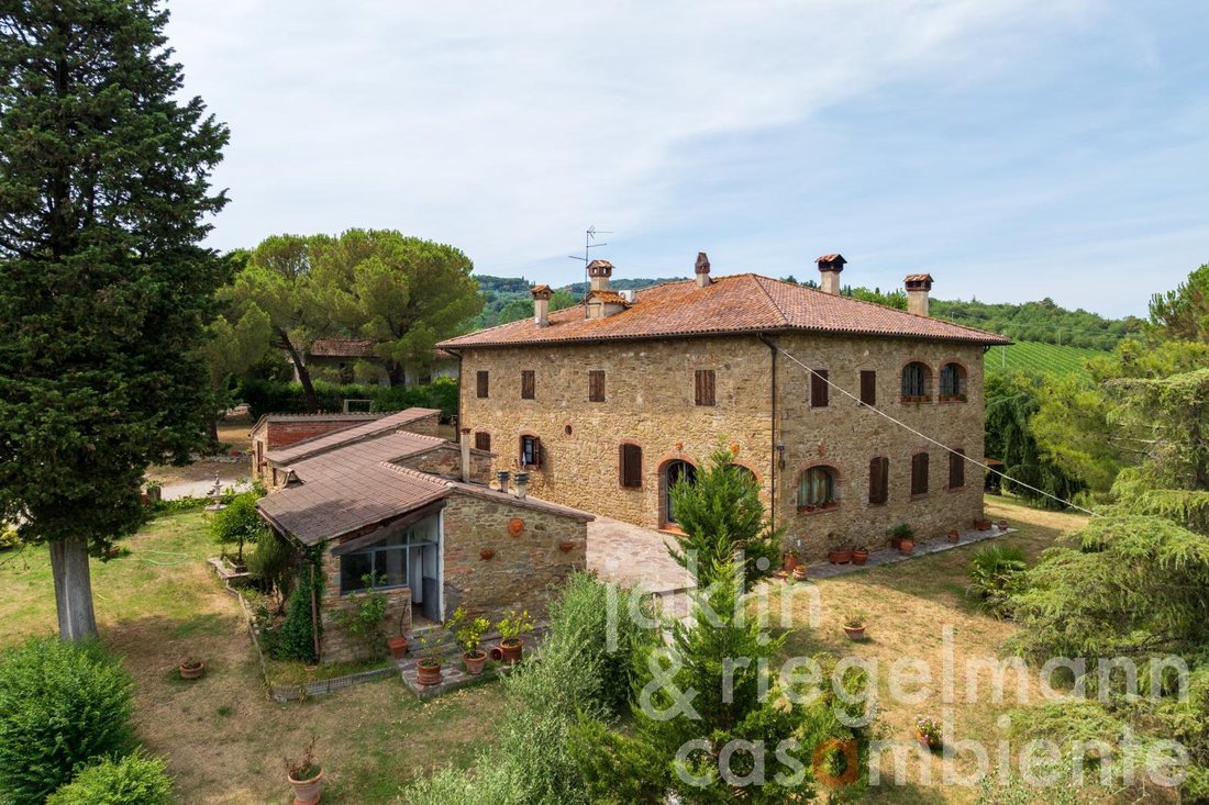 Casa en Civitella in Val di Chiana, Toscana, Italia 1 - 18574342