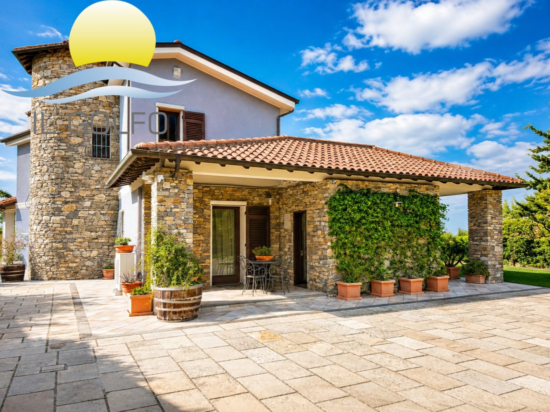 Villa in Porto Maurizio, Imperia, Liguria 1 - 18574424