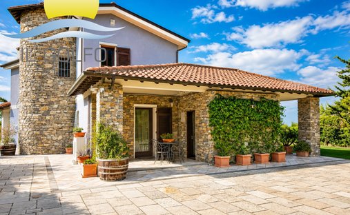 Villa in Porto Maurizio, Imperia, Liguria 1