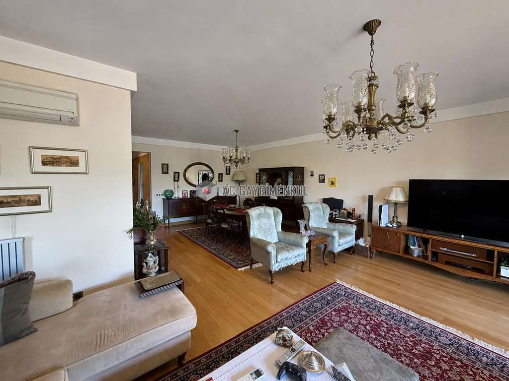 Apartment in İstanbul, İstanbul, Turkey 2 - 18574535