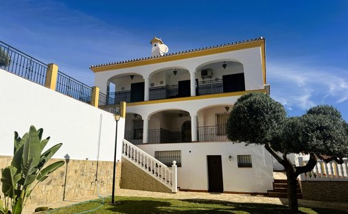 Villa in Rincon de la Victoria, Andalusia, Spain 1