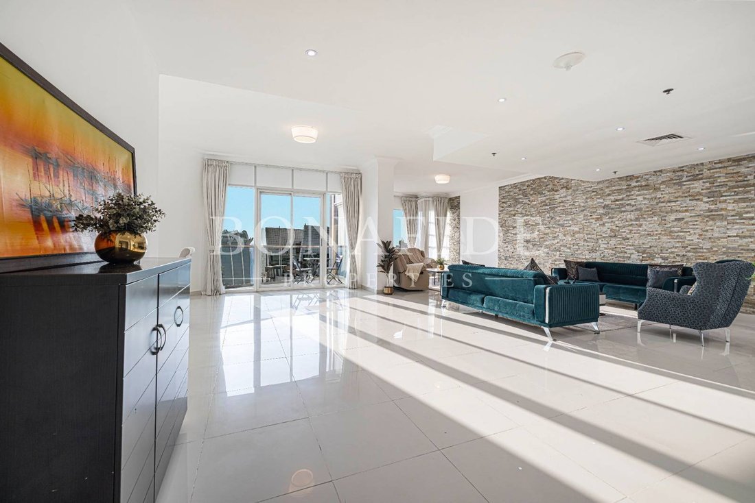 Penthouse in JLT / Jumeirah Lakes Towers, Dubai, United Arab Emirates 1 - 18526449