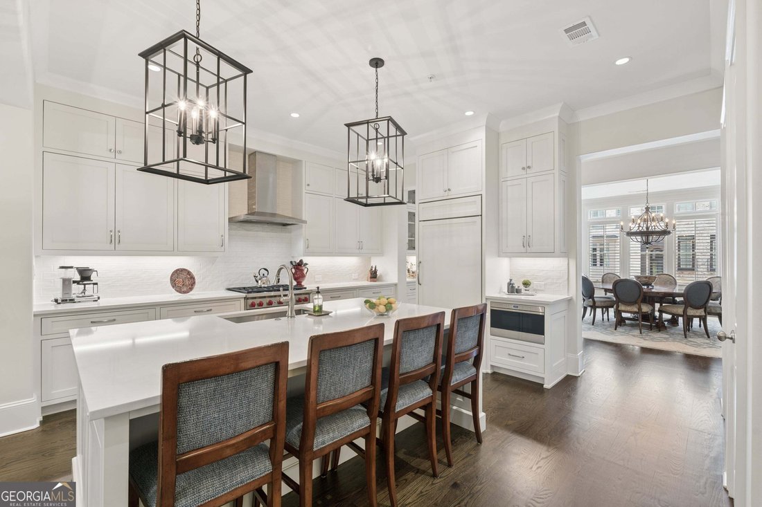 Townhouse in Alpharetta, Georgia, United States 4 - 18577431