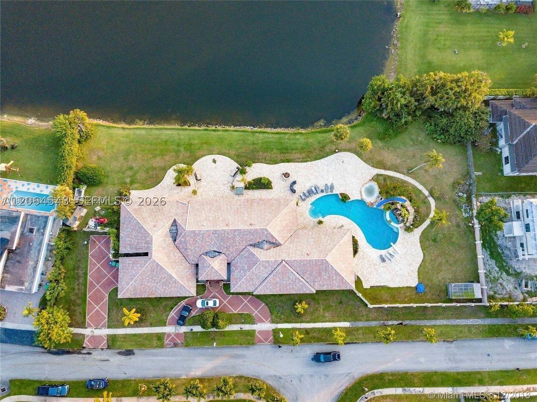 House in Coral Springs, Florida, United States 3 - 18576888