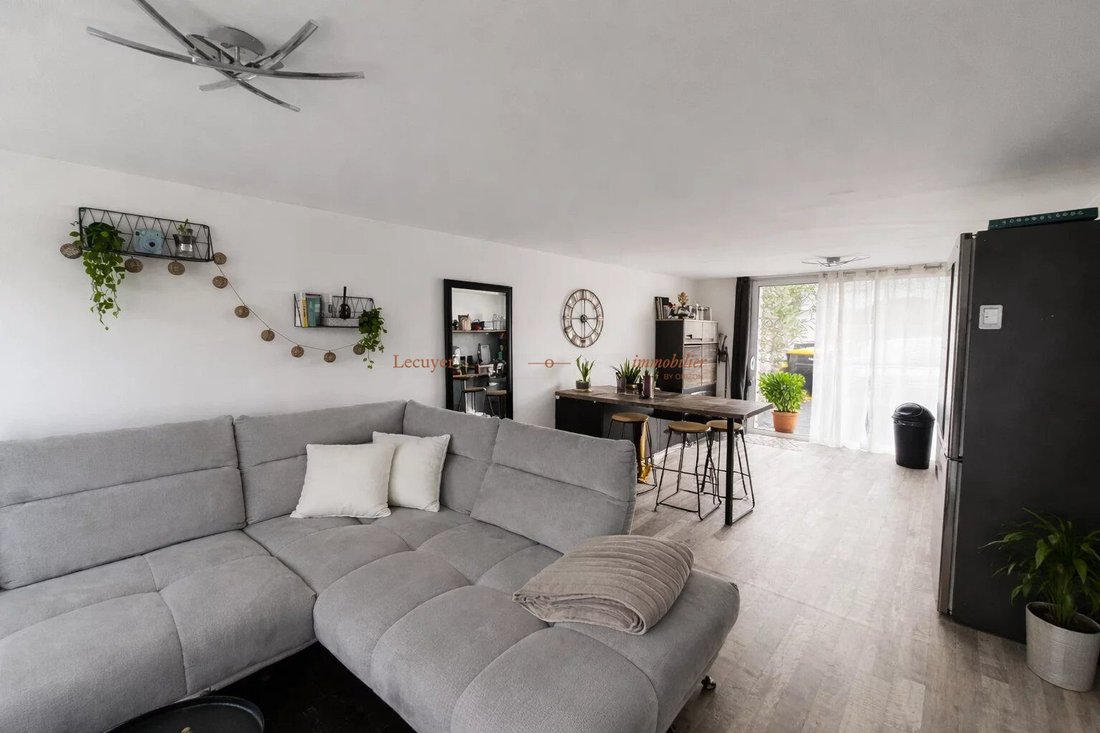Apartment in Zone Industrielle du Prat, Vannes, France 1 - 18385634