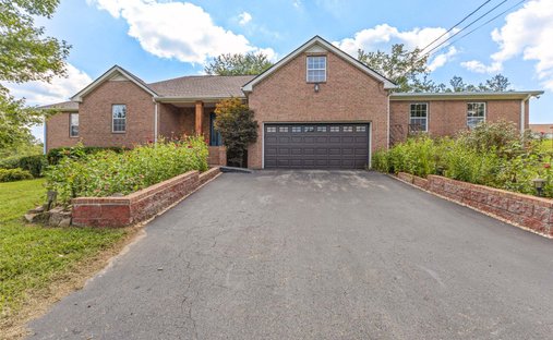 House in Dickson, Tennessee, United States 1
