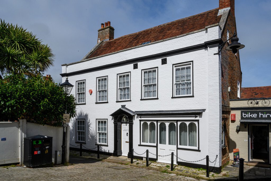 House in Lymington, England 2 - 17333429
